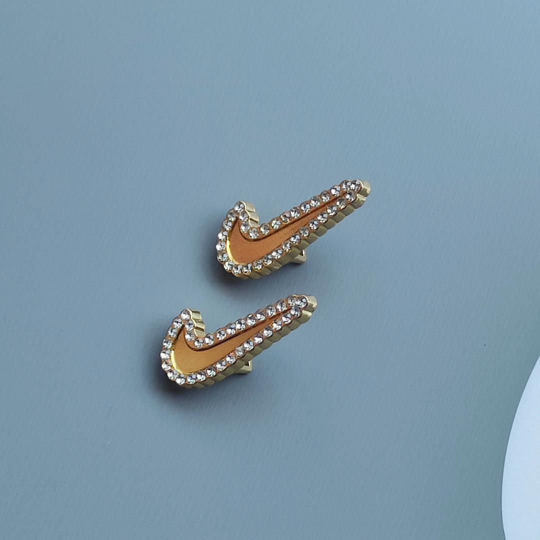 Charms Nike "Iced Out Swoosh Gold"