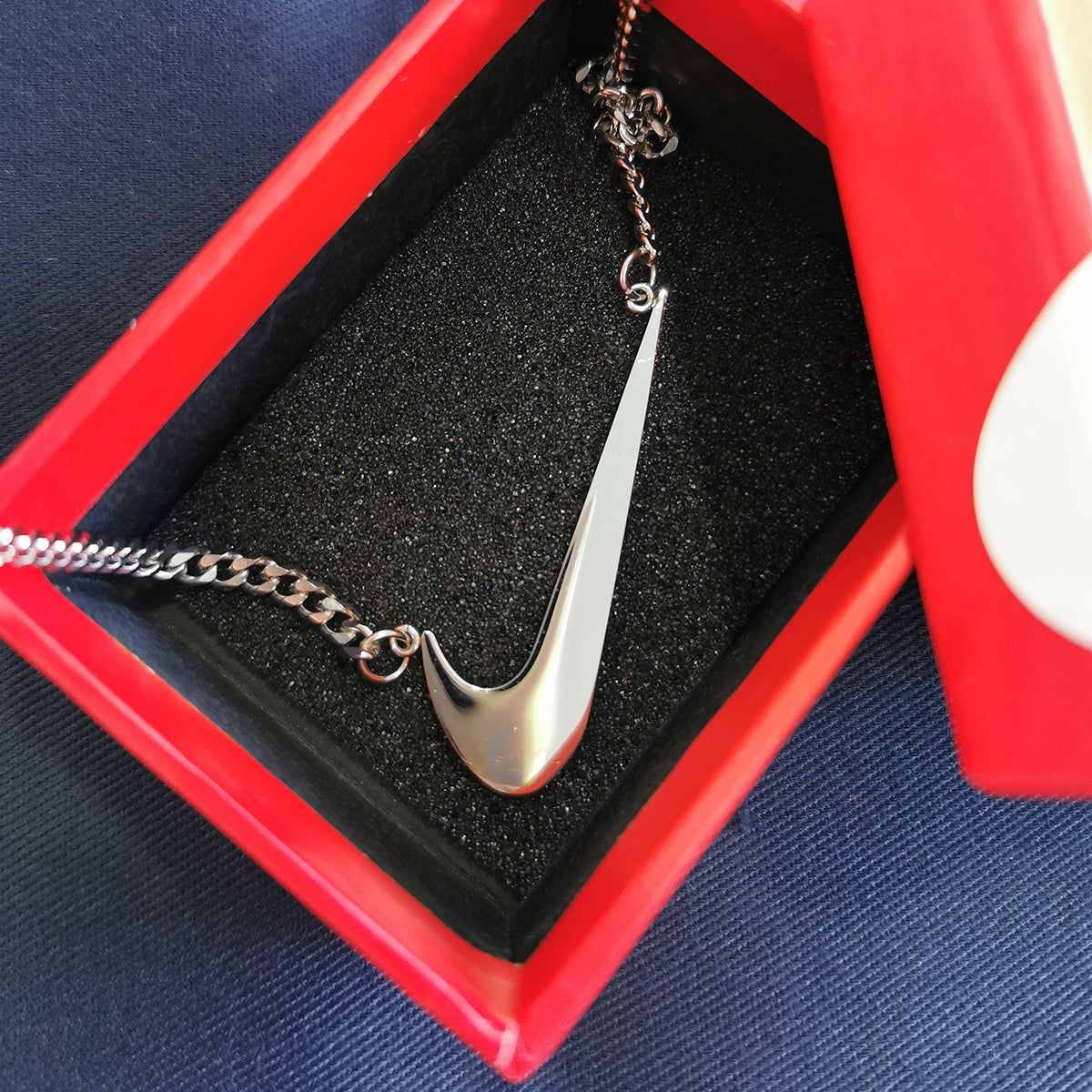 Collier Nike "Only Swoosh Silver"